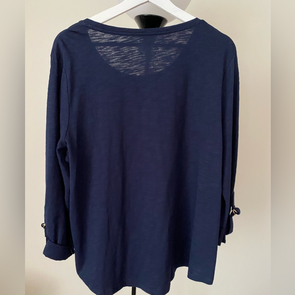 Chico's women’s Navy Top Size L - Picture 2 of 6
